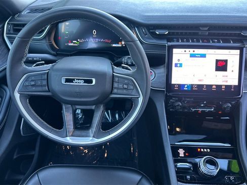 Used 2024 Jeep Grand Cherokee Limited 4xe image 16