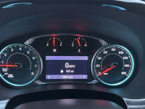 Used 2022 Chevrolet Traverse LT image 15