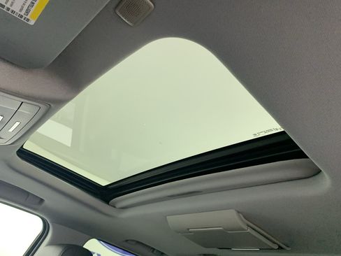 Used 2018 Chevrolet Tahoe LT RWD image 26