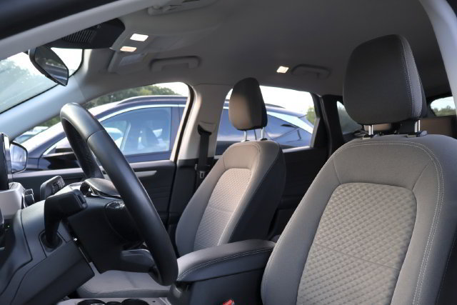 Used 2022 Ford Escape SE w/ Convenience Package AWD/4WD image 9