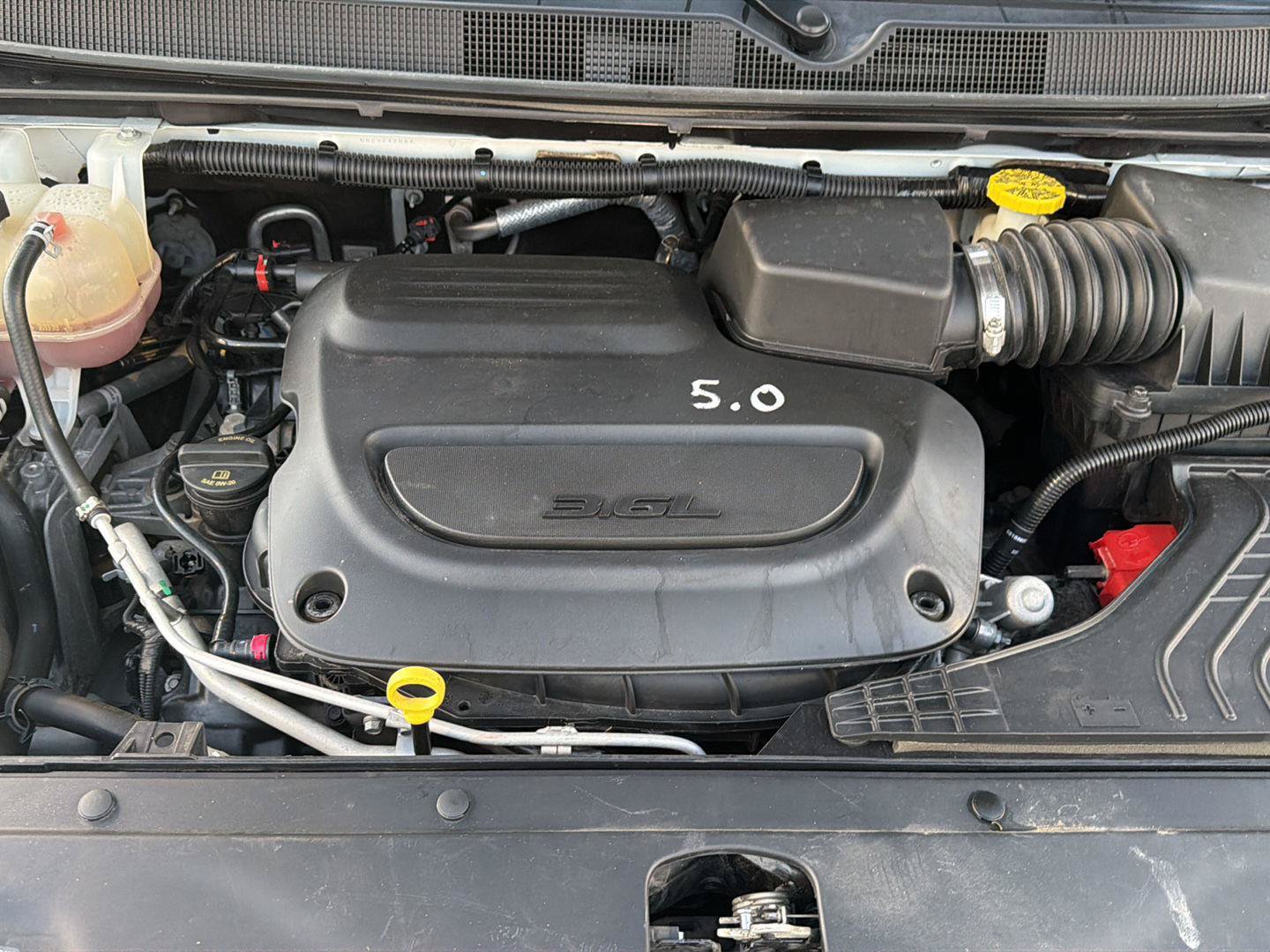 Used 2021 Chrysler Pacifica Touring-L FWD image 35