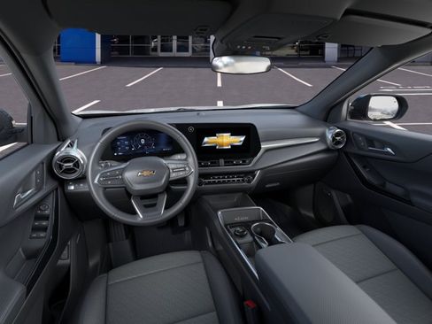 New 2026 Chevrolet Equinox LT w/ Convenience Package II FWD image 15