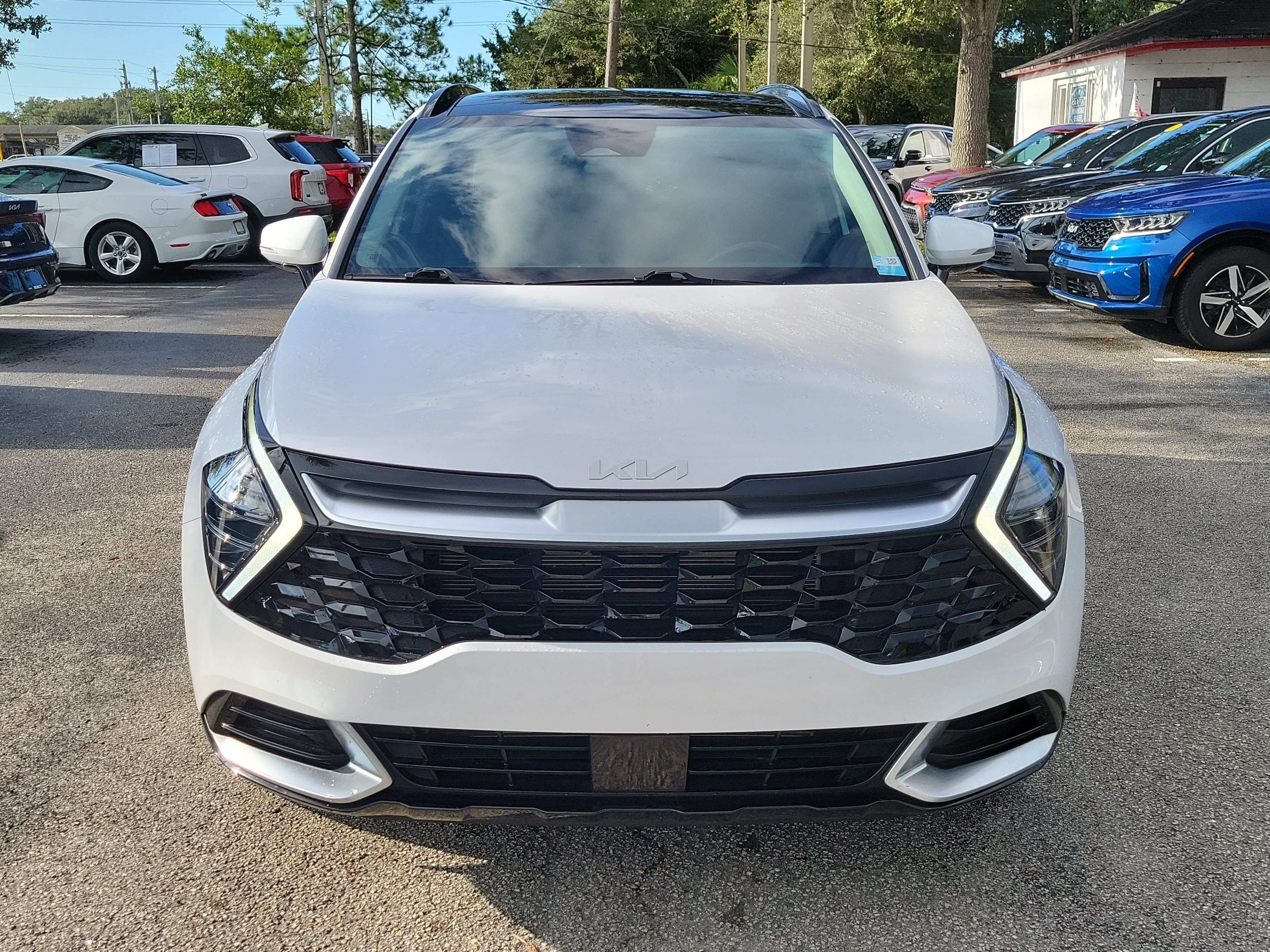 Certified 2024 Kia Sportage SX FWD image 2