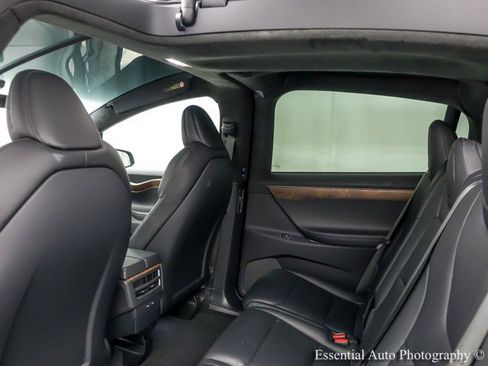 Used 2020 Tesla Model X Long Range image 16