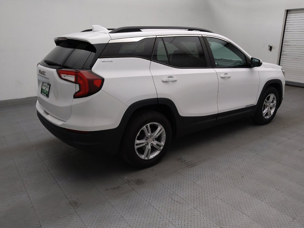 Used 2022 GMC Terrain SLE w/ Driver Convenience Package FWD image 10
