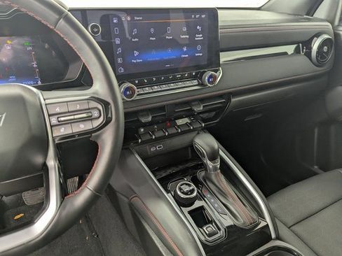 Used 2023 Chevrolet Colorado Z71 image 14