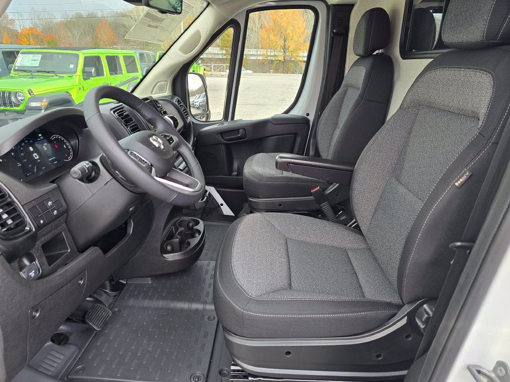 New 2026 RAM ProMaster 2500 w/ Advanced Safety Group FWD image 4