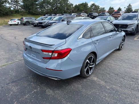 Used 2022 Honda Accord Sport image 3