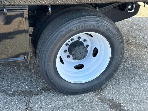 Used 2023 Ford F550 4x4 Regular Cab Super Duty image 30