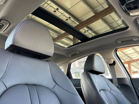 New 2025 Hyundai Sonata Limited image 16