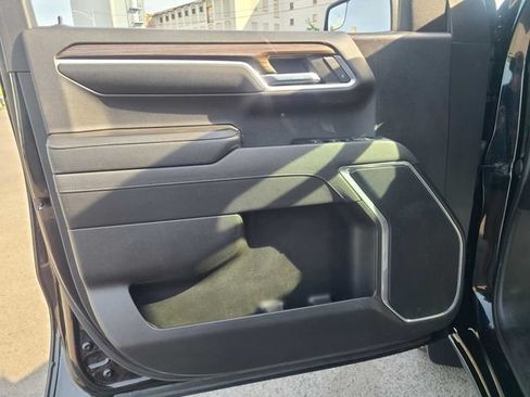 Used 2022 Chevrolet Silverado 1500 LT AWD/4WD image 18