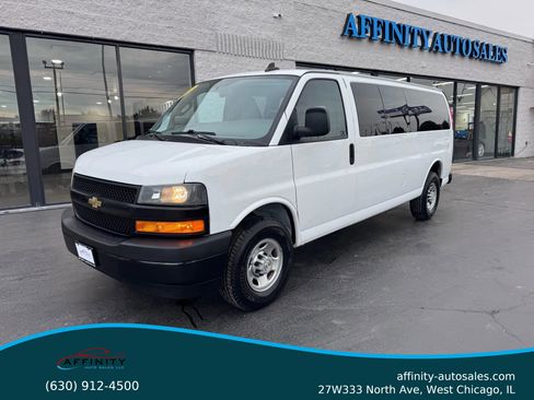 Used 2022 Chevrolet Express 3500 LS image 1