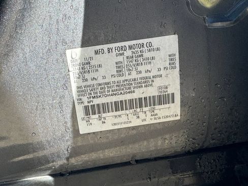 Certified 2022 Ford Explorer XLT RWD image 34