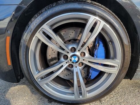 Used 2015 BMW M6 Convertible image 26