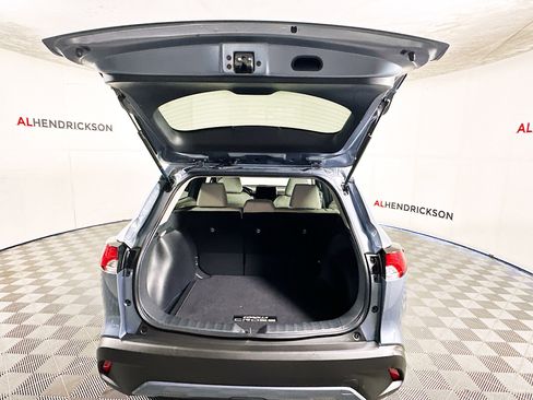 Used 2024 Toyota Corolla Cross L image 30