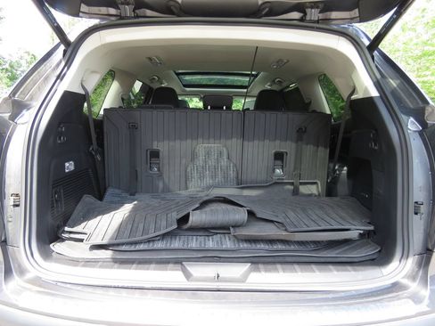 Used 2023 Subaru Ascent Limited w/ Technology Package AWD/4WD image 17
