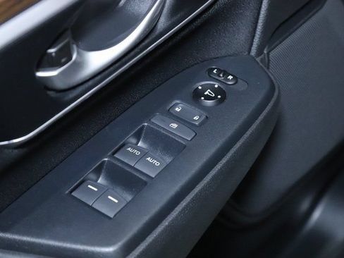 Used 2017 Honda CR-V EX image 17