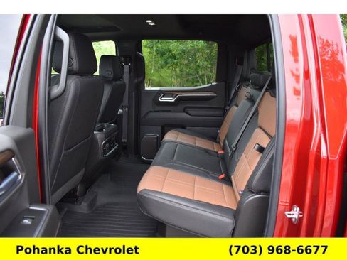 Used 2024 Chevrolet Silverado 1500 High Country w/ Technology Package AWD/4WD image 27