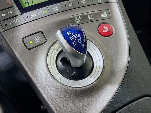 Used 2015 Toyota Prius Two image 15