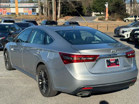 Used 2016 Toyota Avalon Touring image 5