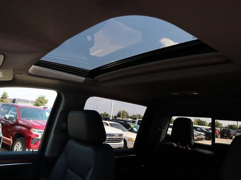 New 2026 GMC Sierra 2500 Denali w/ Denali Reserve Package image 16