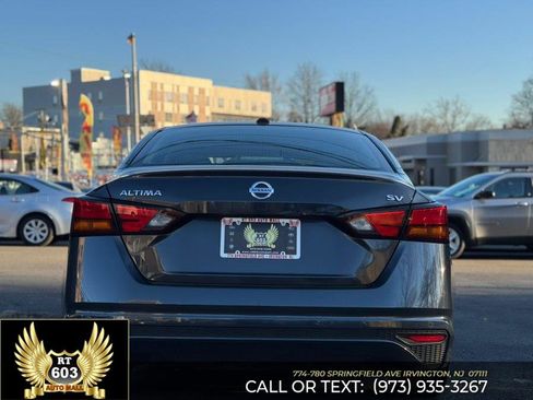 Used 2022 Nissan Altima 2.5 SV image 5