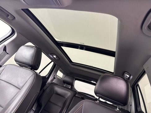 Used 2021 GMC Terrain SLT w/ Infotainment Package II image 18