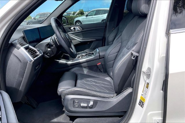 Used 2024 BMW X5 xDrive40i w/ Parking Assistance Package AWD/4WD image 24