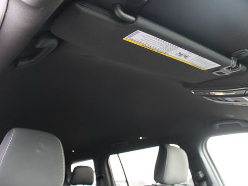 New 2025 Jeep Grand Cherokee L Laredo w/ Luxury Tech Group I image 27