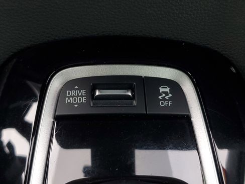 Used 2025 Toyota Corolla XSE FWD image 28