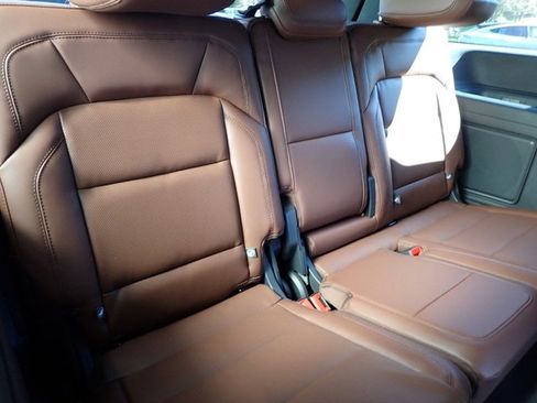 New 2025 Lincoln Navigator Reserve image 14