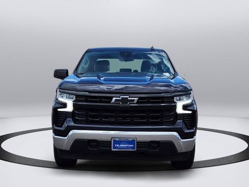 Used 2024 Chevrolet Silverado 1500 LT AWD/4WD image 6