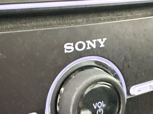 Used 2016 Ford Edge Titanium image 19