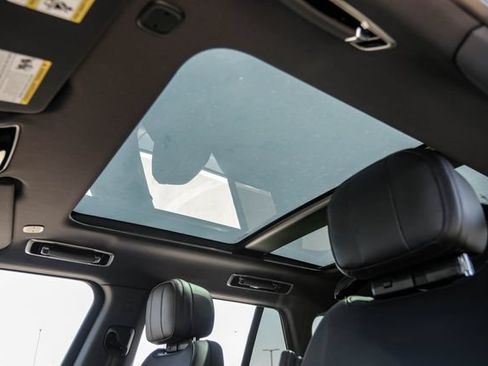 New 2026 Land Rover Range Rover SE AWD/4WD image 5