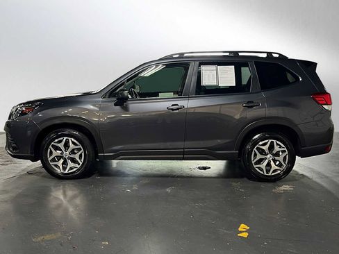 Used 2024 Subaru Forester Premium AWD/4WD image 6