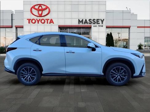Used 2024 Lexus NX 250 FWD w/ Premium Package image 2