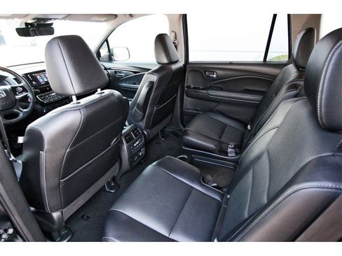 Used 2022 Honda Pilot Elite image 12