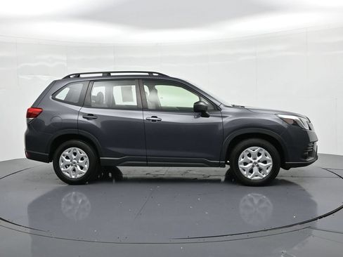 Used 2023 Subaru Forester AWD/4WD image 5