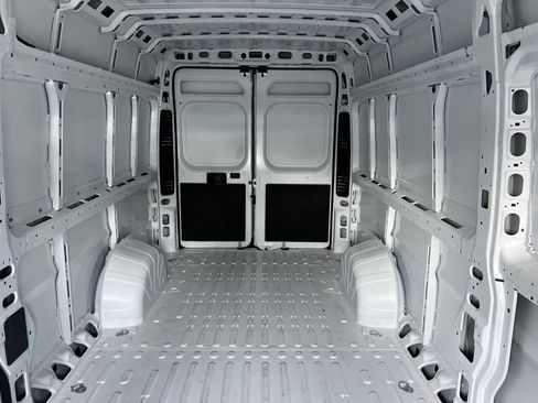 Used 2025 RAM ProMaster 3500 w/ Convenience Group image 26