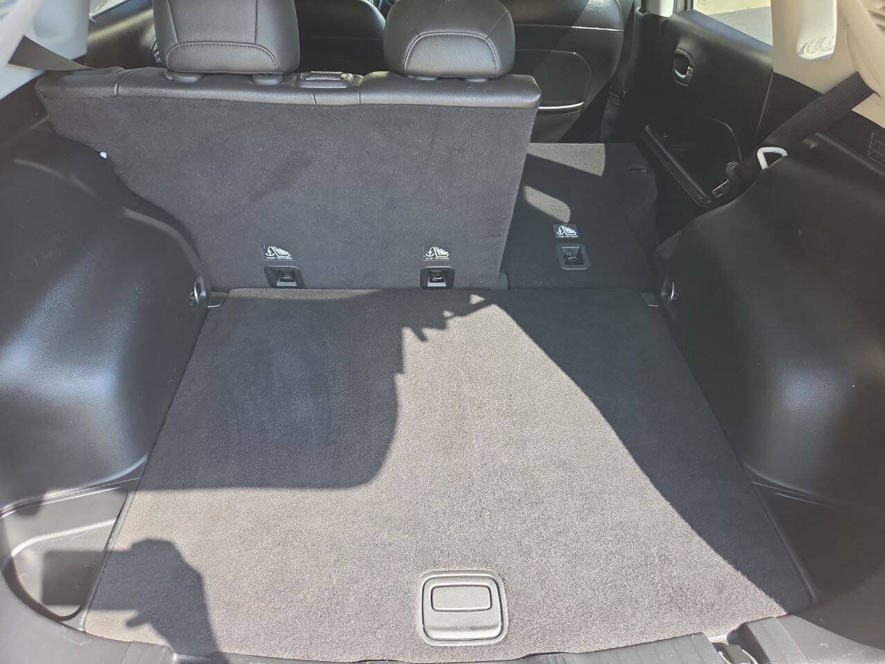 Used 2018 Jeep Compass Latitude w/ Popular Equipment Group AWD/4WD image 21