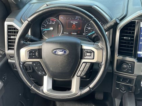 Certified 2022 Ford F450 Platinum w/ FX4 Off-Road Package image 15