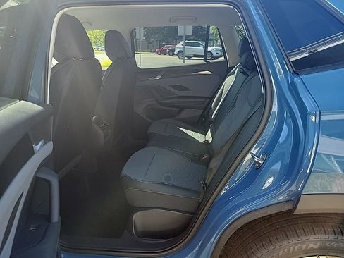 New 2025 Volkswagen Tiguan SE image 47