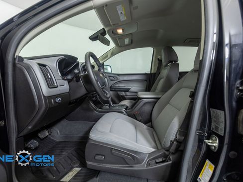 Used 2020 Chevrolet Colorado W/T w/ WT Convenience Package RWD image 11