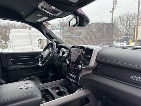 Used 2021 RAM 2500 Laramie w/ Night Edition image 15