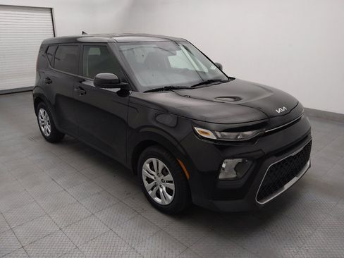 Used 2022 Kia Soul LX FWD image 11