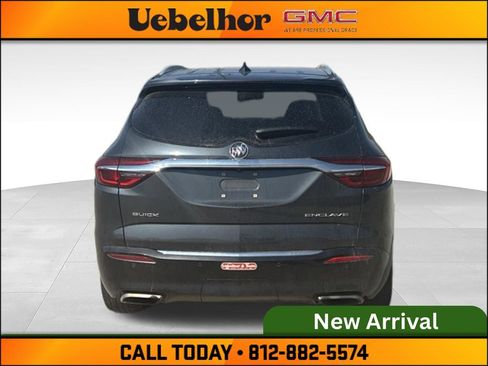 Used 2018 Buick Enclave Essence FWD image 7
