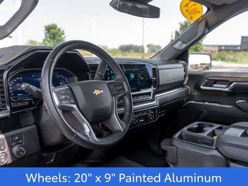 Used 2024 Chevrolet Silverado 1500 LT AWD/4WD image 19