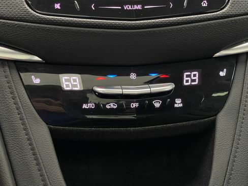 Used 2017 Cadillac XT5 Luxury w/ Driver Awareness Package AWD/4WD image 28