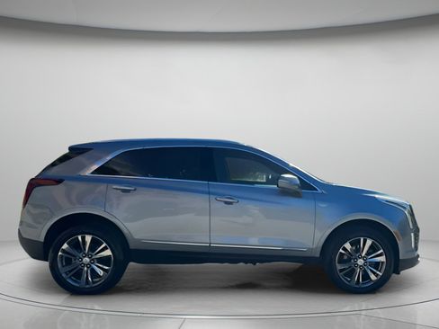 Used 2025 Cadillac XT5 Premium Luxury image 31