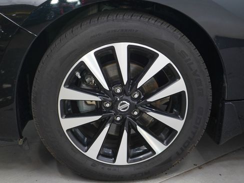 Used 2018 Nissan Altima 2.5 SL w/ 2.5 SL Technology Package FWD image 27